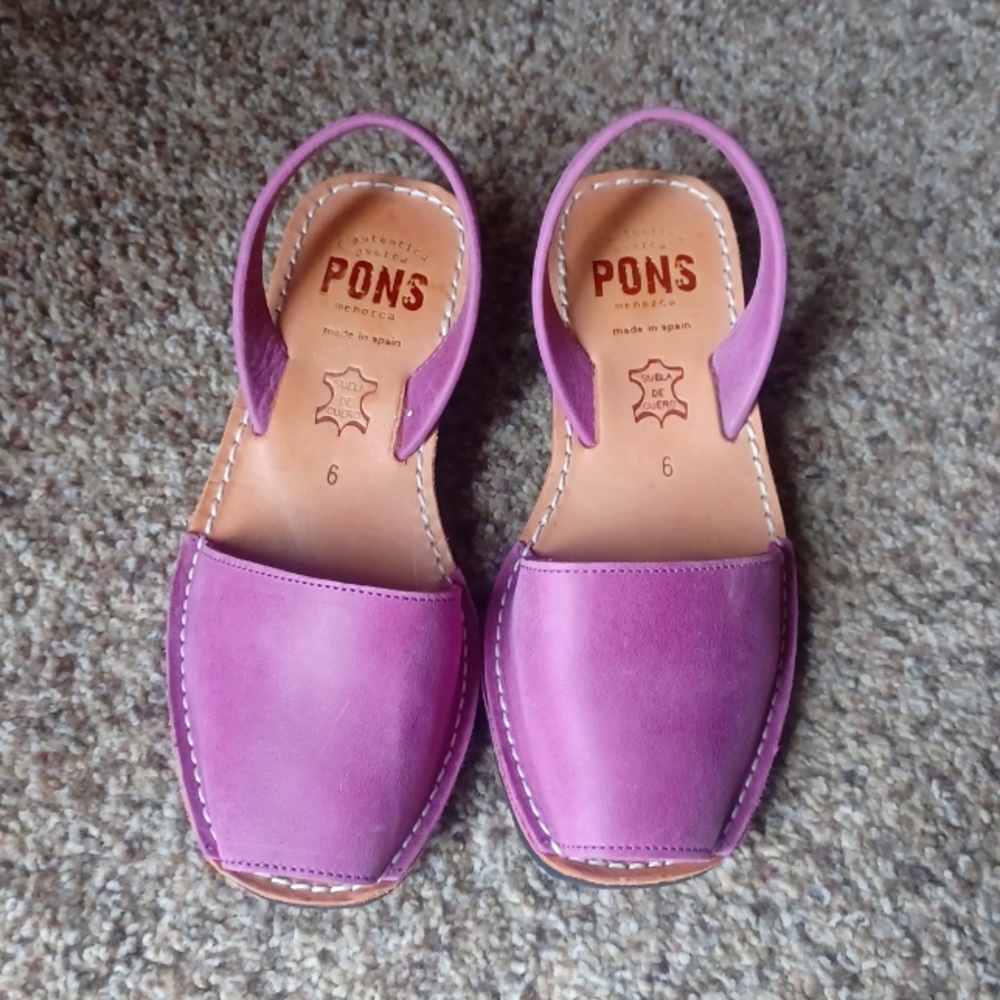 Avarcas Menorca Wedge - Berry